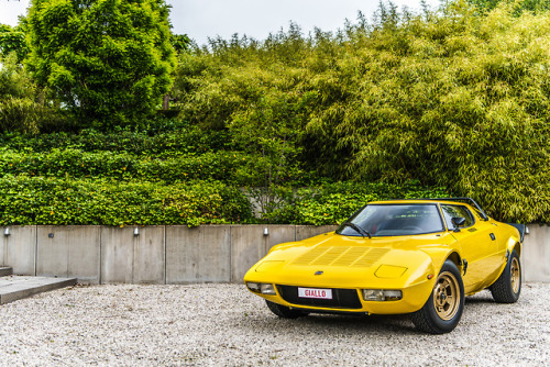 itcars: Lancia Stratos Stradale (1977) Images by Bas Fransen || IG