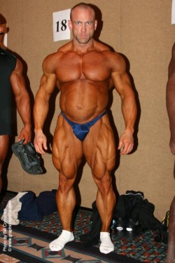 muscular-bears:  Jeff Schwartzer. 