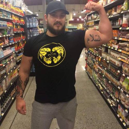 chunkymusclebear: from buttandbelly.tumblr.com/post/153728619294/fb-crush-today Justin i