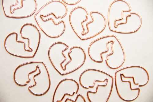 waskstudio:Unbreak My Heart Paper Clips - $10 at Wask Studio.These paper clips are broken-hearted un