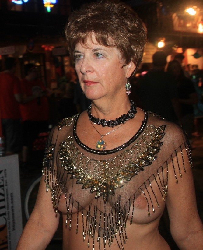 beauvoir-me:I met Mrs Yeomans (60) at Fantasy Fest&hellip; she was with two girl