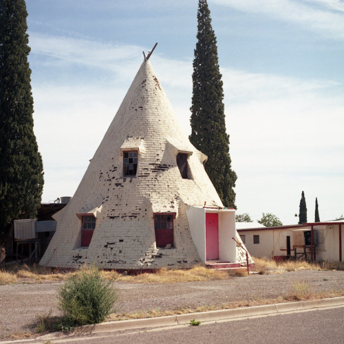 Bowie MotelArizonaAbandoned WestHasselblad 500c/mKodak Ektar 100iso