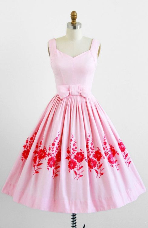 retro-girl811:Bright Floral Cocktail Dresses