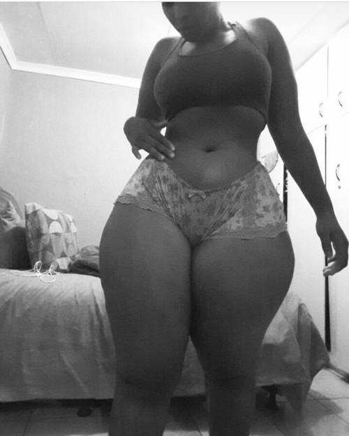 Awesomeblack-Girls:  Delicious Black Babes Are Desperate To Meet Men!