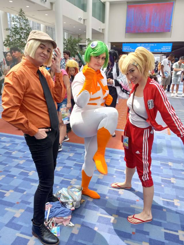 I went to Otakon and had a blast! Sad I could only go on Friday, but look at all these badass Bleach cosplaysss