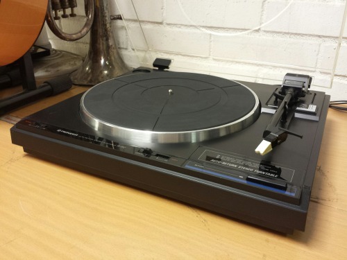 Pioneer PL-111Z Auto-Return Stereo Turntable, 1985