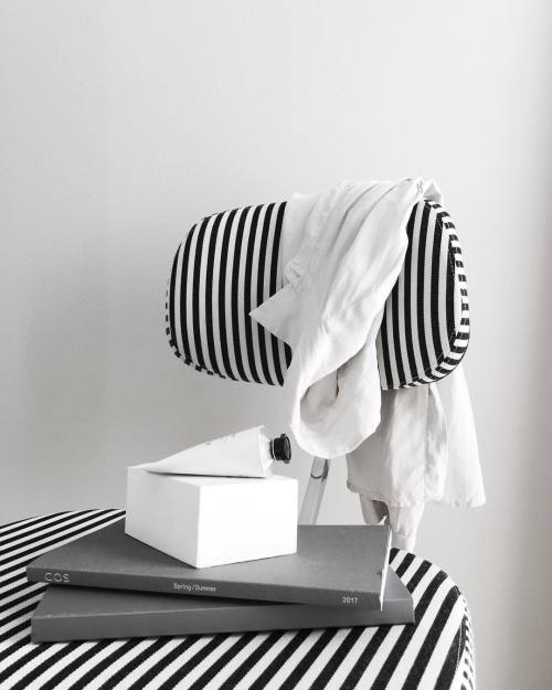 septemberedit:g i v e a w a y // Remember to participate in my Giveaway to win this beautiful chair. Find it in my feed! #engelbrechts #sponsored