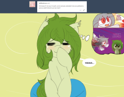 askflowertheplantponi: “Also we meet when i was taking a walk in the early morning to school.”  “I-I knew it you know about the sun!” hoi guis =w=/  X3