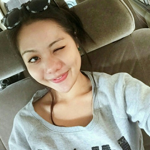 titikperpaduan: legendarydonutwinnerathlete: darkwaveofyou: dvgkof: heroinmuslimah: malayeasyumbrell