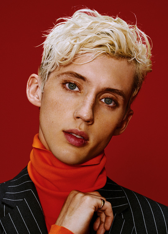henryscavills:  TROYE SIVAN© MAT+KAT for GQ Magazine