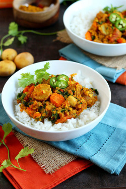 vtasty:  vTasty- Only Tasty Food Potato Veggie Lentil Curry -… via Tumblr 