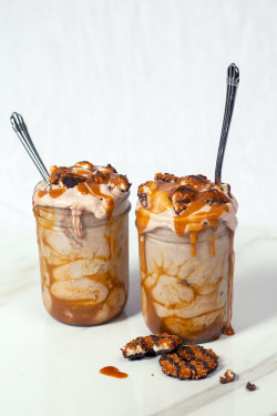 do-not-touch-my-food:  Samoa Blizzard
