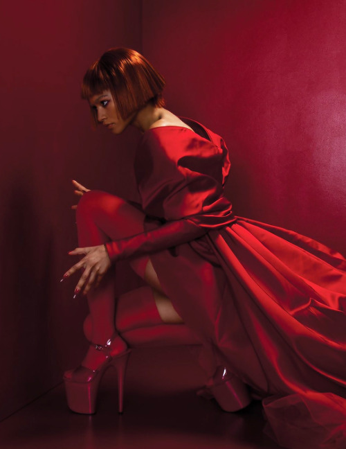 neverfarbehind:ZENDAYA COLEMANby Isaac West | Paper Magazine