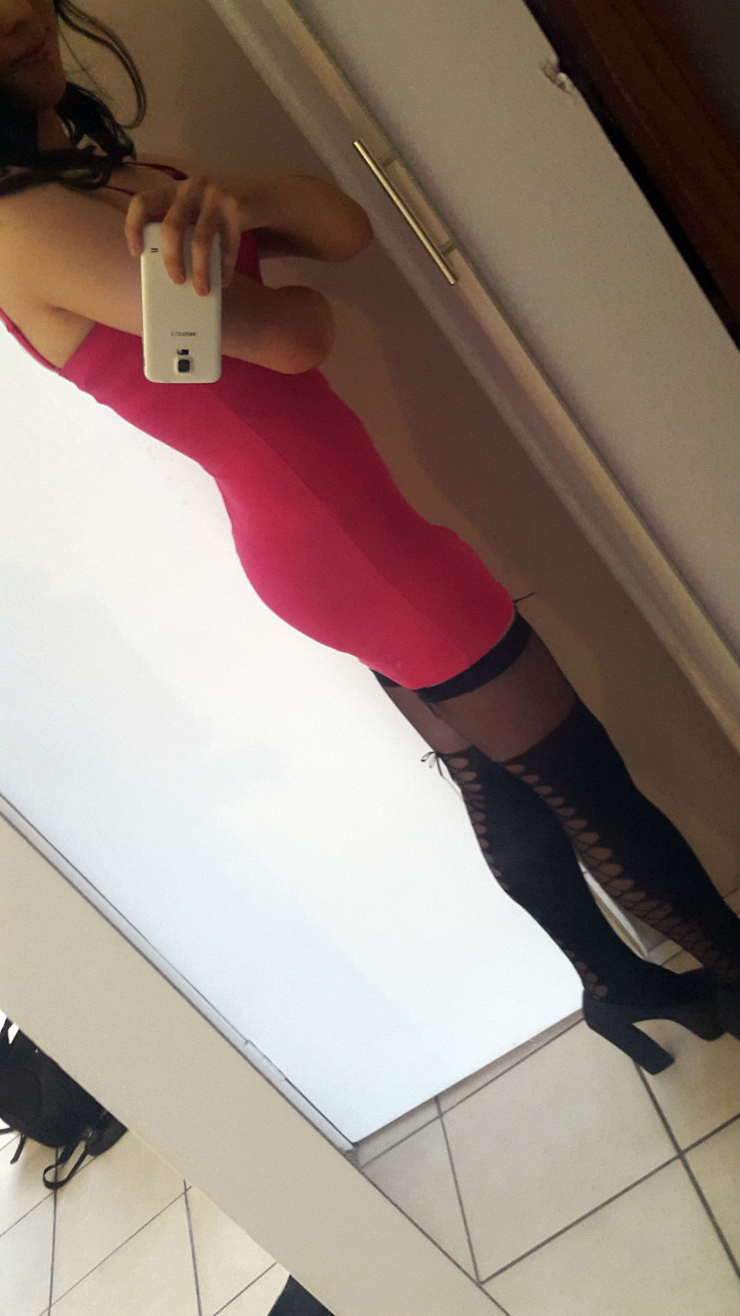 bigbuttlimpclitsissy:  bouncyamy:  Rocking the super cute little minidress of mine.