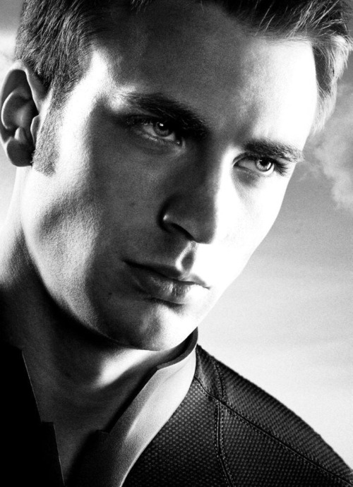 Chris Evans. B+W.