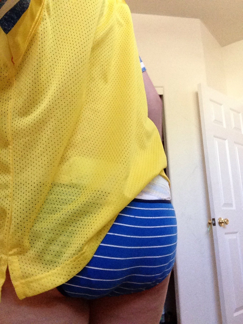 i-need-a-spanking:  Getting ready to go shopping with the momma 