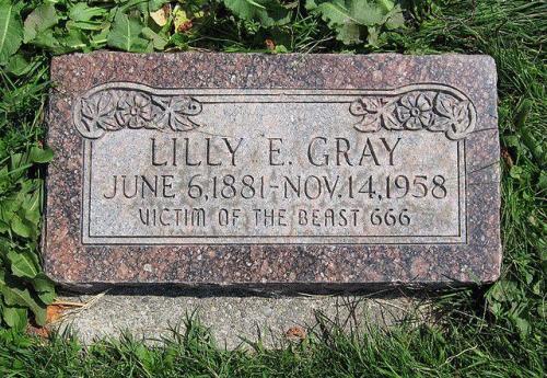sixpenceee: This is the grave stone of Lilly E. Gray in Salt Lake City in Utah. It reads “Victim of 