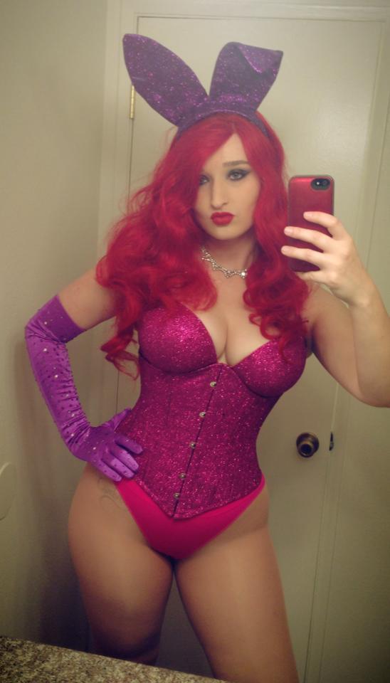 for-the-love-of-thick-ass:  Nice curves  https://m.facebook.com/AlexandriatheRed