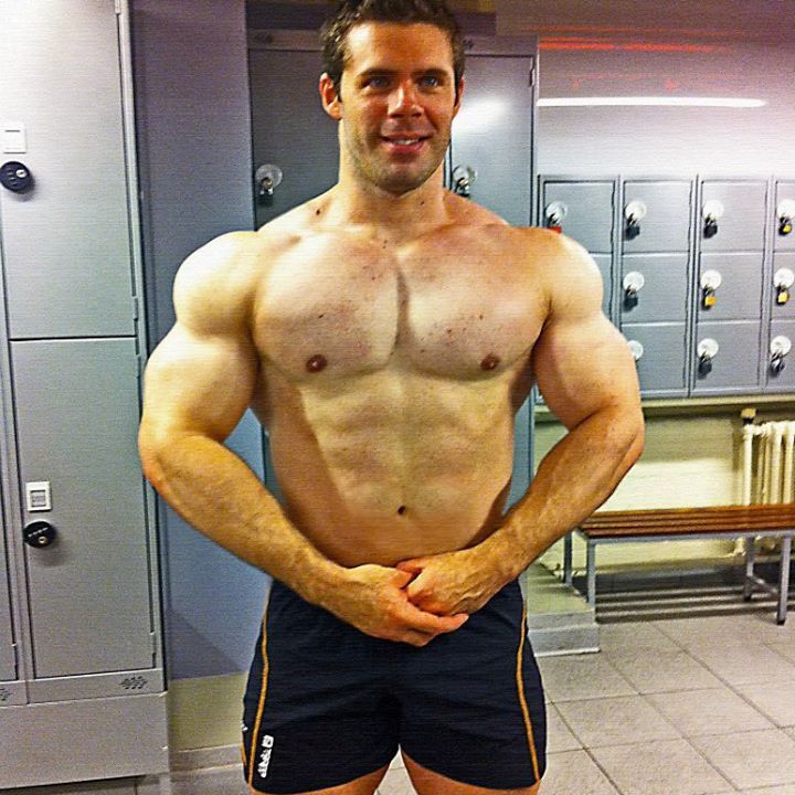 Big Dudes Are Hot