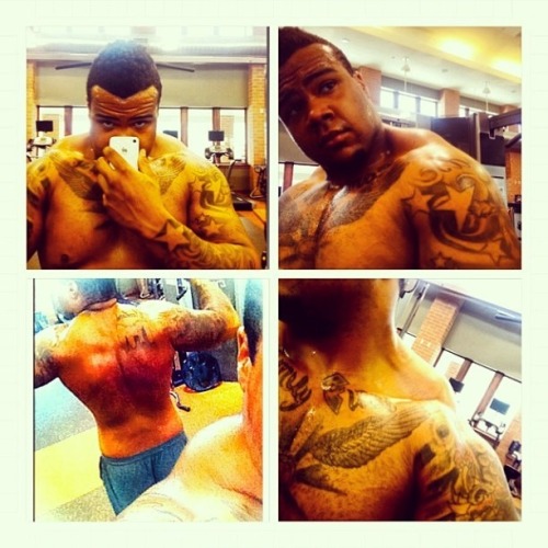 hotthickboys:  ibetalkinguap:  tmckenzie85:  Such a cutie, hottie, all of thee above  who. is. this. 😍😍😍   Follow the Blog http://hotthickboys.tumblr.com/