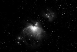 whitenes-s:  Orion’s Nebula from Lake Tekapo