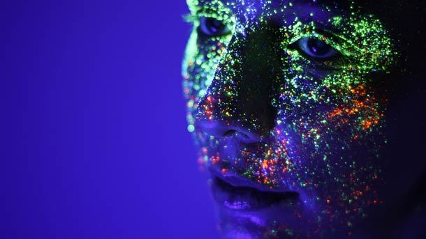 martinekenblog:  “NEON“, an awesome and amazing series of light portraits by