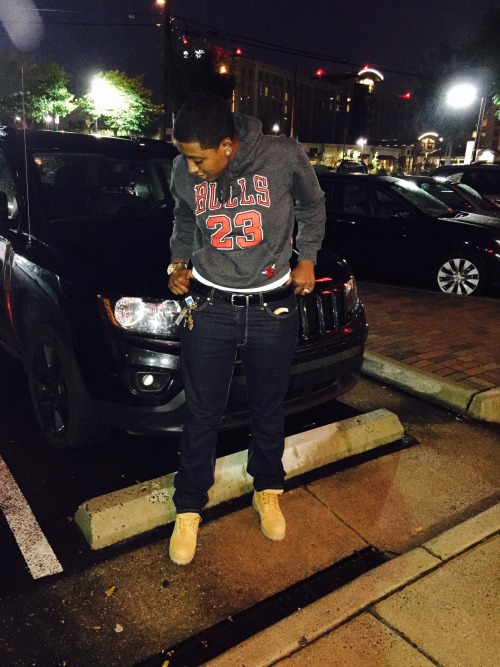poeticanderoticdreams:  thispoetspace:  myfloralmind:  I’m just trying to love all of me, no matter what I’m wearing 😍😍   #BlackOut  BRUH   Lawddddddddd