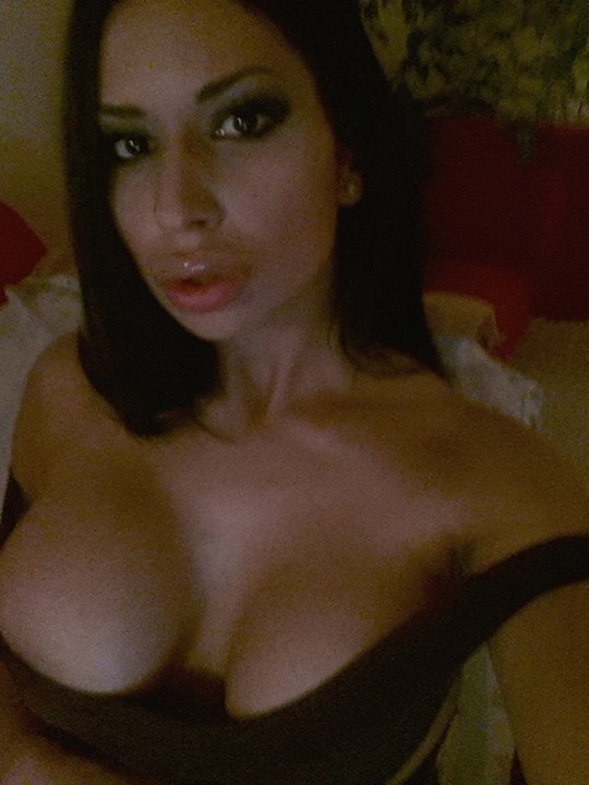johndwrite:  bimbotrophy:  Anastasia Stojanovic  Look how absolutely gorgeous those