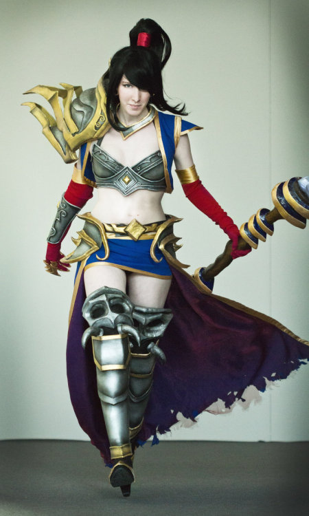 cosgeek:  Wizard (from Diablo III) by Laura Jansen (EmilyRosa) 