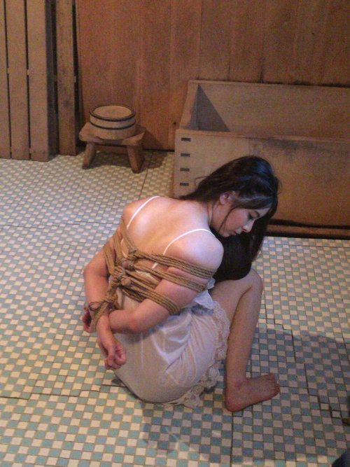 justscreenshots: Shibari Hajime KinokoModel