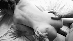 Purelysexgifs:  [Xxx]