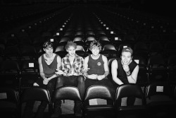 hotdamn5sos:  LIVESOS Press Photos 