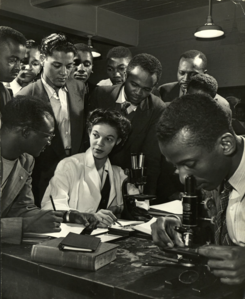 lostinurbanism: Photographs from the Howard University series by Alfred Eisenstaedt (1946) via the L