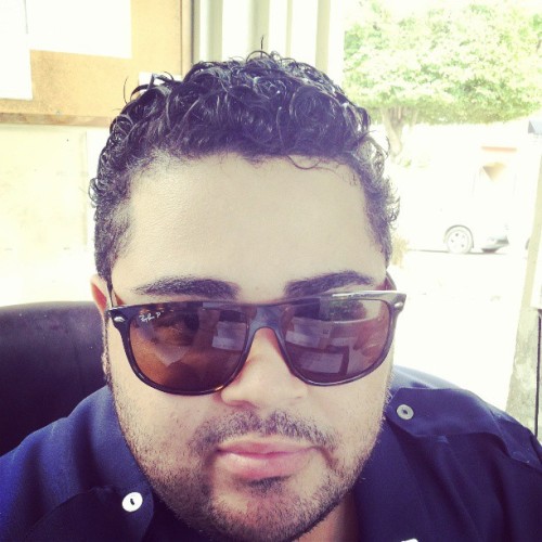 cjriveralopez:  Ya en el work ….!!! Con un animo de madre!!!! Hehehehe linda tarde a todos #Work #security  (en Paseo del Principe)