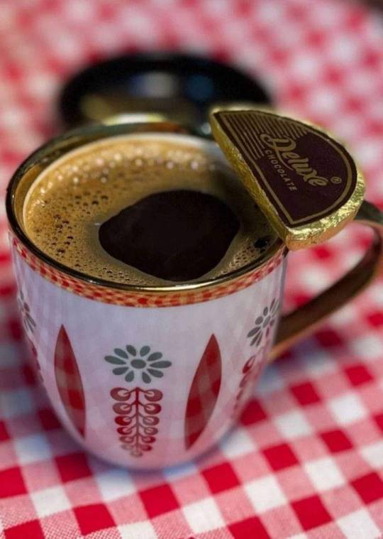 классика * кофе с шоколадкой