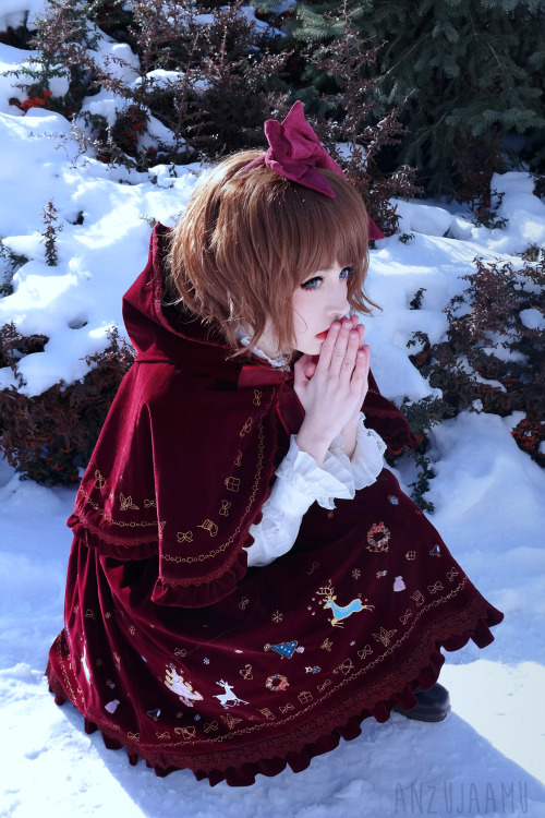 anzujaamu:  First photo from my spreepicky photoshoot!You can get the cape here and the JSK here! Don’t forget to use the code “anzujaamu“ for a discount!Photography: edniz