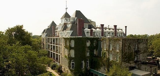 congenitaldisease:  The Crescent Hotel, located in Eureka Springs, Arkansas, has