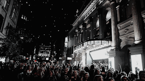 oops-phan:the amazing tour is not on fire