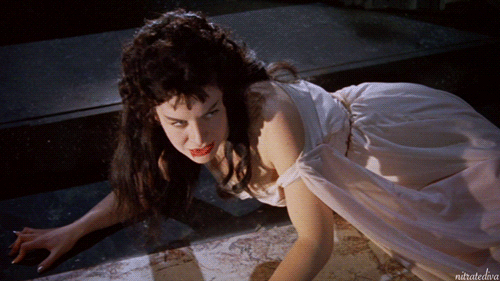 nitratediva: Valerie Gaunt as one of Count Dracula’s vampire brides in Horror of Dracula (1958).