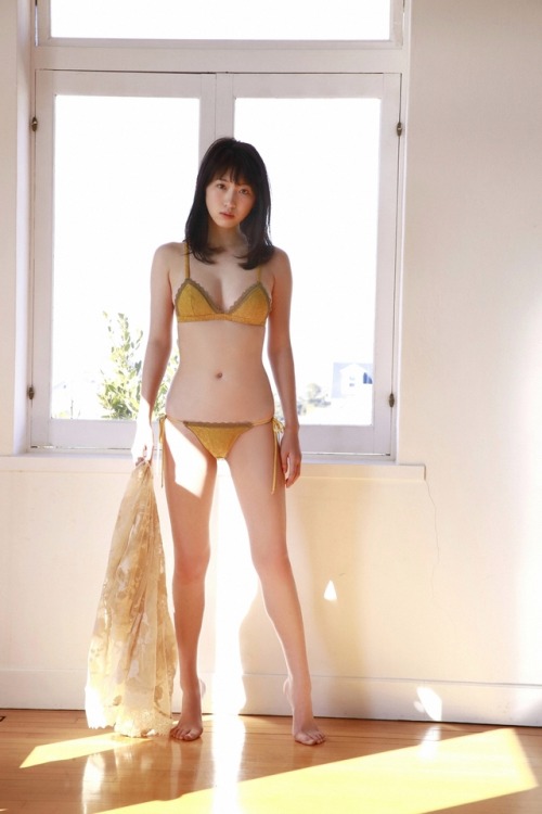 nude-photo-love:  uptou:  ビジュアルウェブS Vol.795 日比美思 「Dreamer ~ゅめのっづき~」 ⑩  日比美思