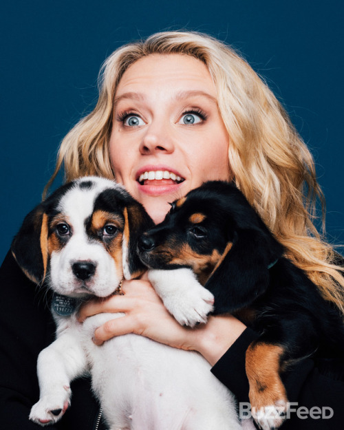 What’s that? You want more puppies?? We’ll throw in a side of KATE MC-FREAKING-KINNON, too! : Taylor