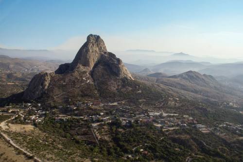 Vista aérea de la Peña de Bernal -2016 #mexico #queretaro #vive_mexico #qroestaennosot