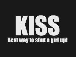 oooinfinityooo:  Kisses…💋∞💋