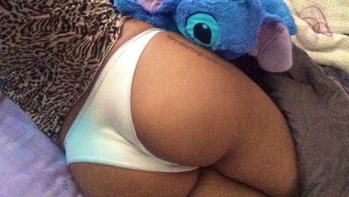 very-sexythings:  Stitch 💙