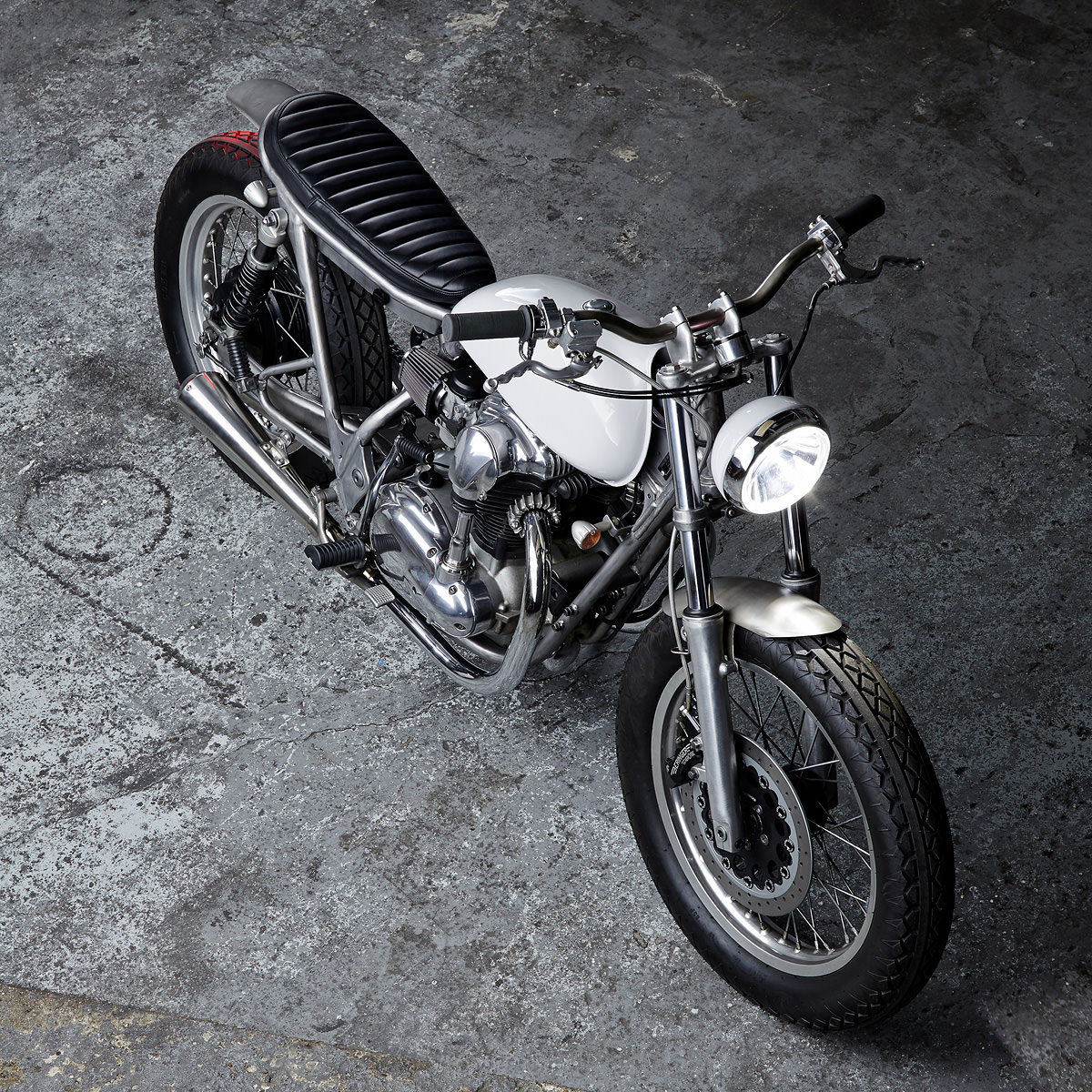 caferacerpasion:  Kawasaki W650 Brat Style â€œSkin Milkâ€ by Bad Winners