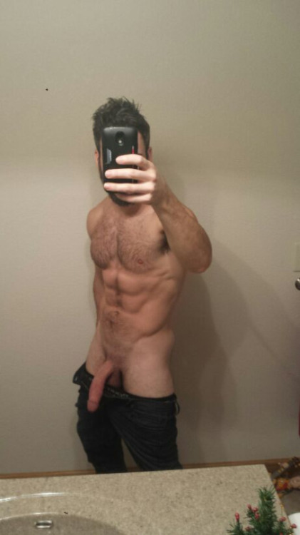 njstud:  faceless selfies….thanks guys.  You all should be proud of those slabsnjstud.tumblr@gmail.com