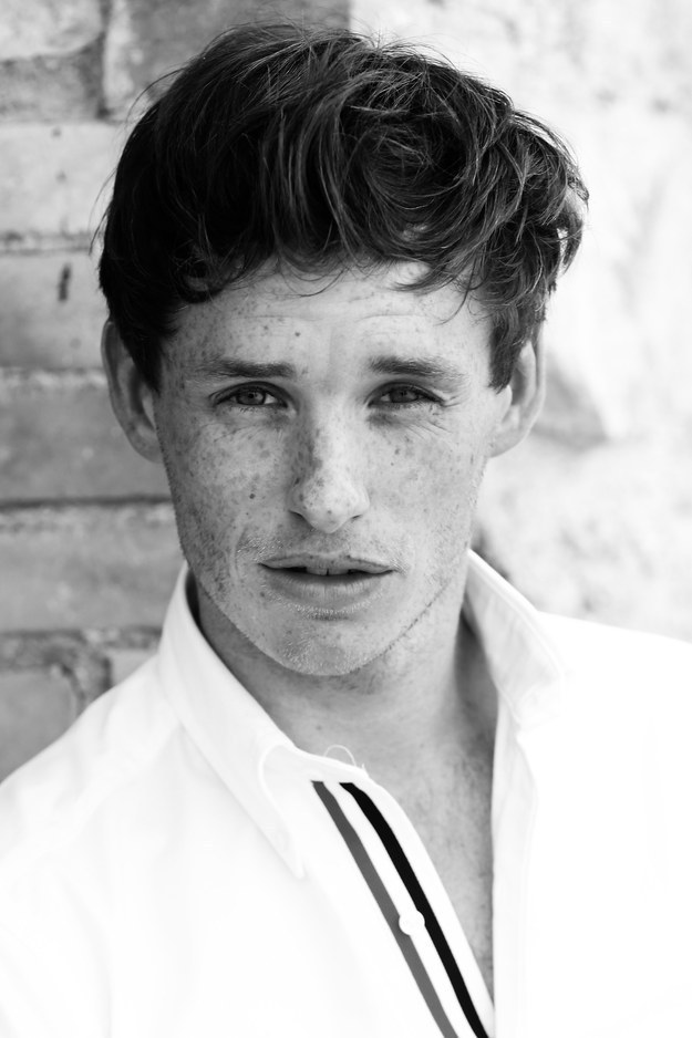 buzzfeed:  hi-hello-attractive-person:  Freckles, y’all.  This is important. 