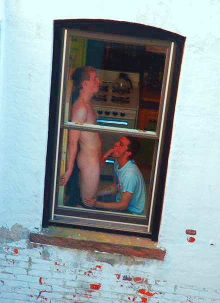 atlslut:  mybiventure:  love when a blowbuddy is so hungry you don’t barely make it inside the door till he has your cock in his mouth.   Perfect day