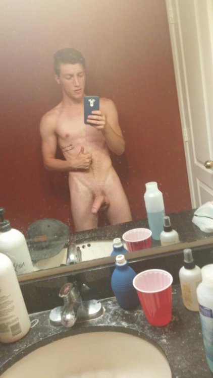 collegecock:  colungafrank:  Logan  hot dude needs a cock up his peachy ass 