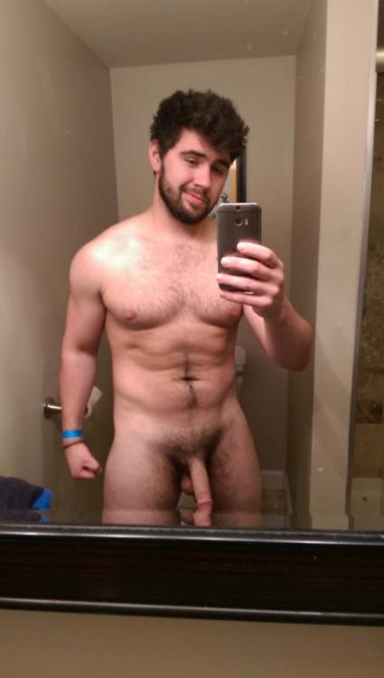 straightdudesexting:  Straight hairy dude porn pictures